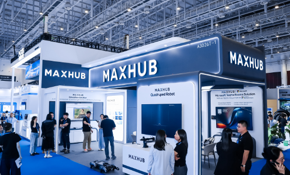 中国“智”造出海样本:MAXHUB亮相2026金砖新工业革命展