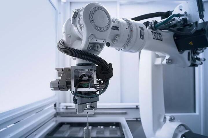 2020中国工业机器人逆势增长看行业投资发展